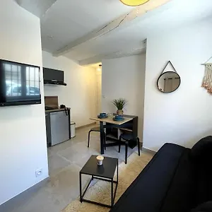 petit-cocon-douillet-climatise-pour-2-pers.fr-provencehotel.com/